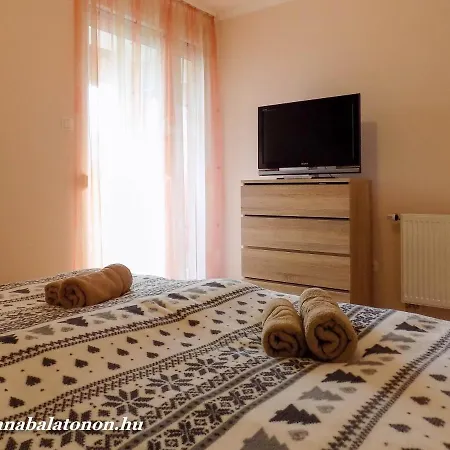 شقة 937 - Elso Emeleti Klimas, Ket Haloszobas Vizkozeli Apartman