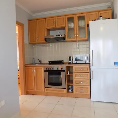 937 - Elso Emeleti Klimas, Ket Haloszobas Vizkozeli Apartman بالاتونوشود